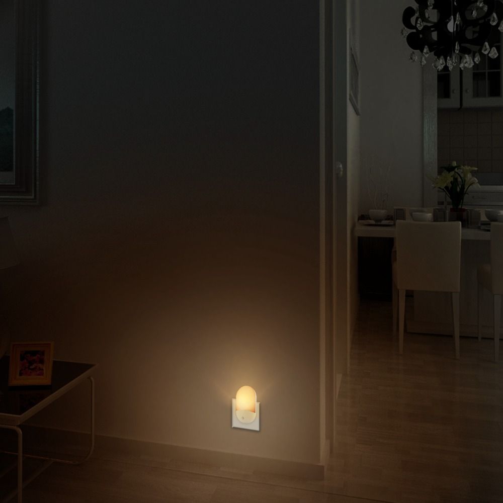 With Smart Sensors LED Plug-in - đánh giá và giá Smart Baby Night Light